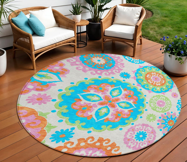 Homeroots 3' Beige Taupe And Brown Floral Medallion Rug - Washable Indoor Outdoor Area For Versatile Spaces 8' Round Polyester 585750