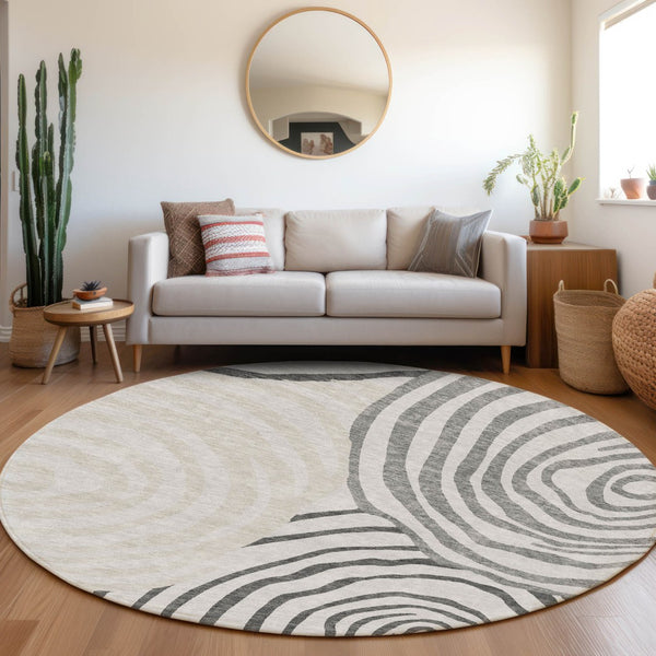 Homeroots 3' Beige Taupe And Green Abstract Washable Area Rug For Indoor And Outdoor High-traffic Spaces 8' Round Polyester 585870