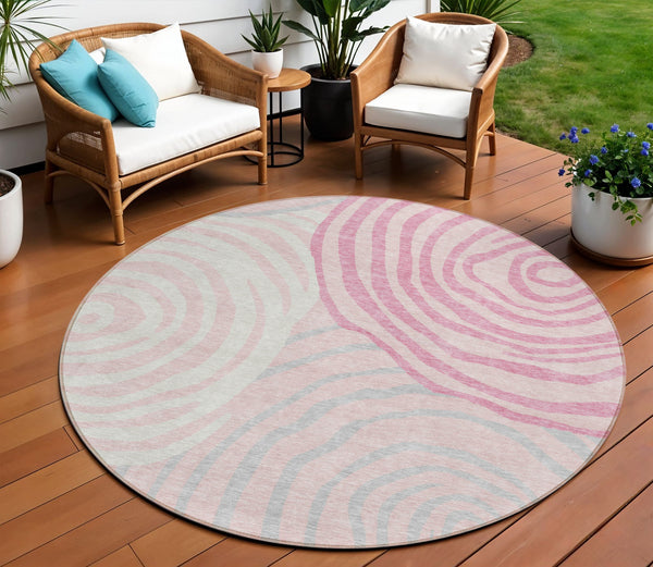 Homeroots 3' Beige Taupe And Green Abstract Washable Area Rug For Indoor And Outdoor High-traffic Spaces 8' Round Polyester 585882