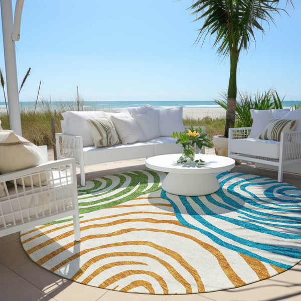 Homeroots 3' Beige Taupe And Green Abstract Washable Area Rug For Indoor And Outdoor High-traffic Spaces 8' Round Polyester 585906