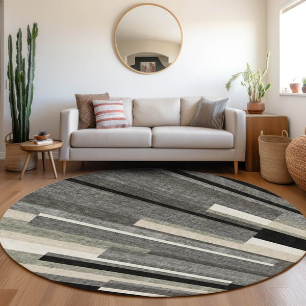 Homeroots 3' Stylish Black Charcoal And Gray Striped Washable Area Rug For Indoor And Outdoor Spaces 8' Round Polyester 585912