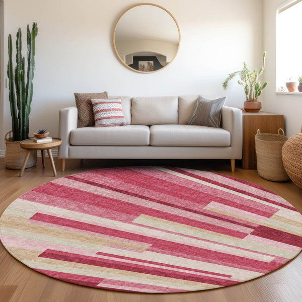 Homeroots 3' Stylish Black Charcoal And Gray Striped Washable Area Rug For Indoor And Outdoor Spaces 8' Round Polyester 585918