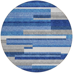 Homeroots 3' Stylish Black Charcoal And Gray Striped Washable Area Rug For Indoor And Outdoor Spaces 8' Round Polyester 585930