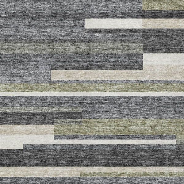 Homeroots 3' Stylish Black Charcoal And Gray Striped Washable Area Rug For Indoor And Outdoor Spaces 3' X 5' Polyester 585934