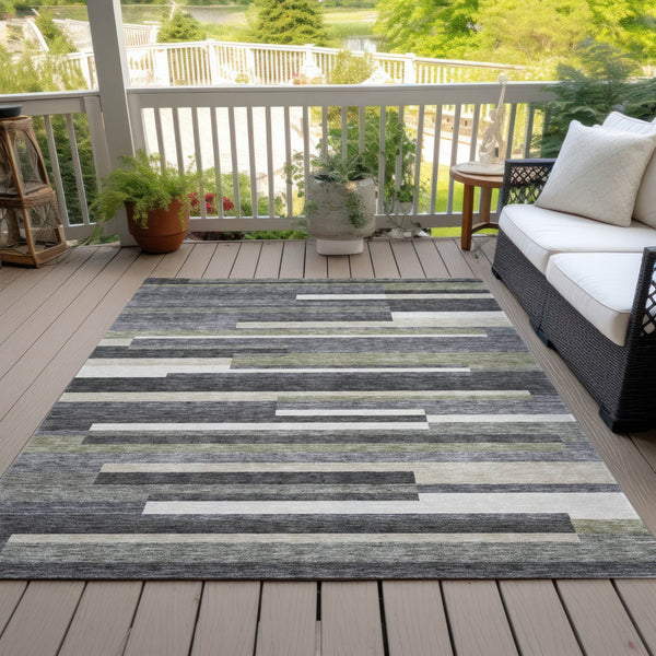 Homeroots 3' Stylish Black Charcoal And Gray Striped Washable Area Rug For Indoor And Outdoor Spaces 5' X 8' Polyester 585935
