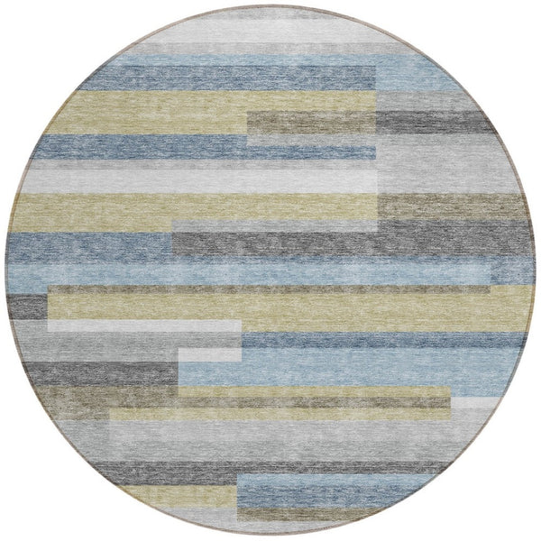 Homeroots 3' Stylish Black Charcoal And Gray Striped Washable Area Rug For Indoor And Outdoor Spaces 8' Round Polyester 585948