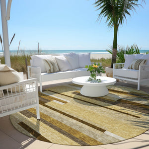 Homeroots 3' Stylish Black Charcoal And Gray Striped Washable Area Rug For Indoor And Outdoor Spaces 8' Round Polyester 585954