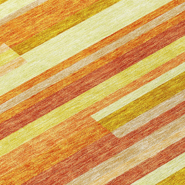 Homeroots 3' Stylish Black Charcoal And Gray Striped Washable Area Rug For Indoor And Outdoor Spaces 8' Round Polyester 585960