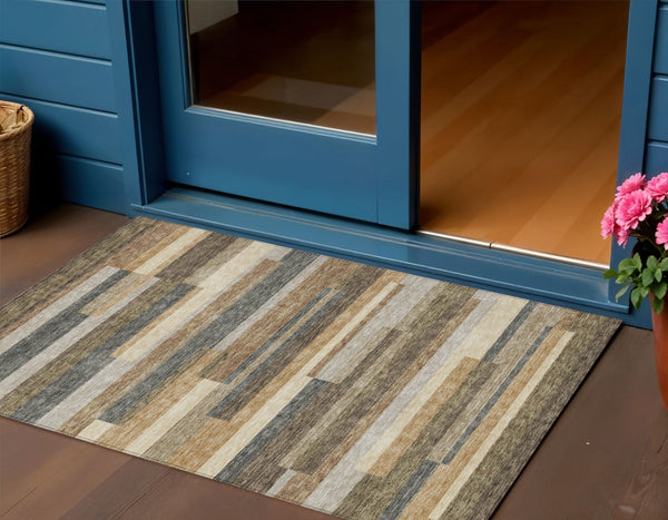 Homeroots 3' Stylish Black Charcoal And Gray Striped Washable Area Rug For Indoor And Outdoor Spaces 3' X 5' Polyester 585982