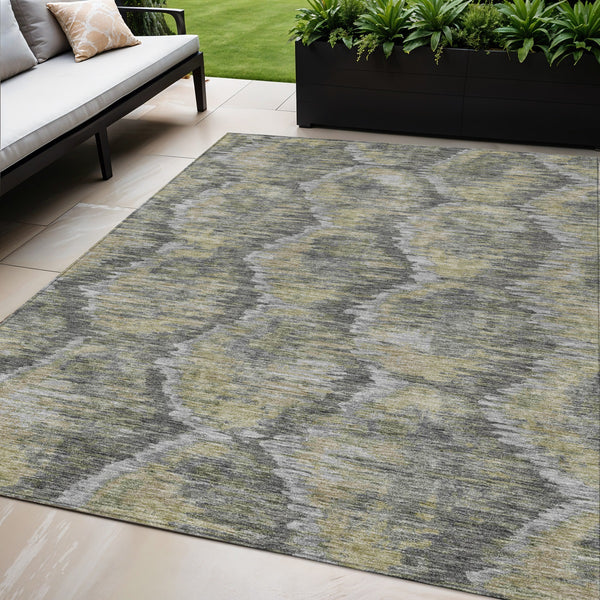 Homeroots 3' Black Charcoal And Silver Abstract Washable Area Rug For Indoor And Outdoor Spaces, Stylish Design 5' X 8' Polyester 586019