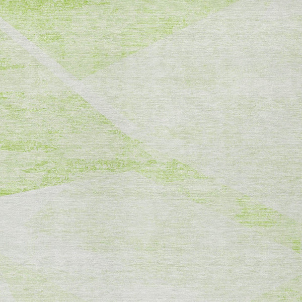 Homeroots 3' Abstract Washable Area Rug In Artichoke Green And Ivory - Perfect For Indoor And Outdoor Spaces 8' X 10' Polyester 586201