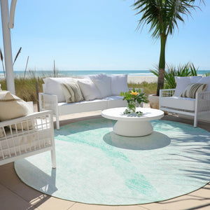 Homeroots 3' Abstract Washable Area Rug In Artichoke Green And Ivory - Perfect For Indoor And Outdoor Spaces 8' Round Polyester 586206