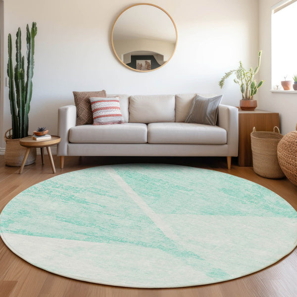Homeroots 3' Abstract Washable Area Rug In Artichoke Green And Ivory - Perfect For Indoor And Outdoor Spaces 8' Round Polyester 586206