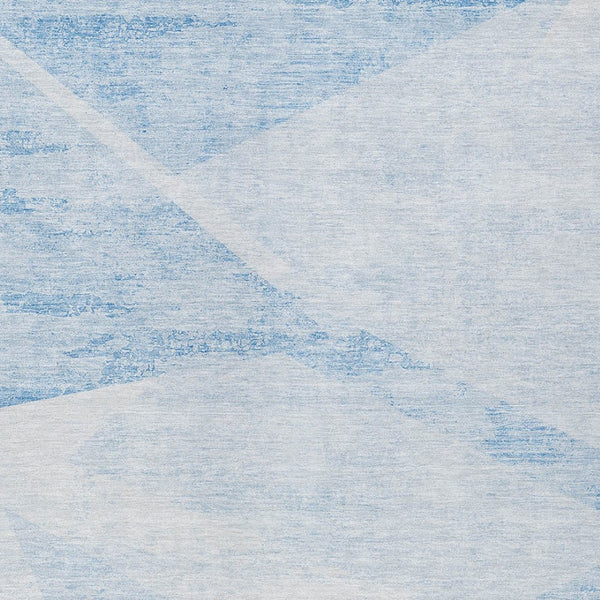 Homeroots 3' Abstract Washable Area Rug In Artichoke Green And Ivory - Perfect For Indoor And Outdoor Spaces 5' X 8' Polyester 586211