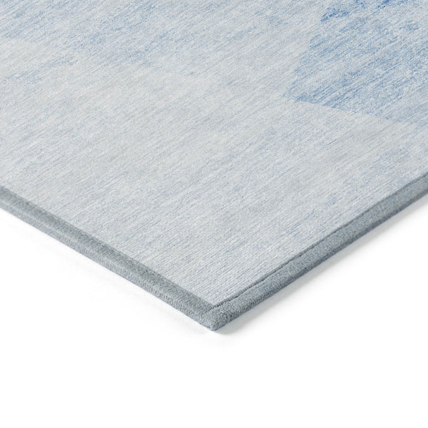 Homeroots 3' Abstract Washable Area Rug In Artichoke Green And Ivory - Perfect For Indoor And Outdoor Spaces 8' X 10' Polyester 586213