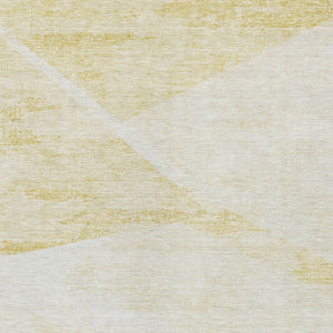 Homeroots 3' Abstract Washable Area Rug In Artichoke Green And Ivory - Perfect For Indoor And Outdoor Spaces 5' X 8' Polyester 586217