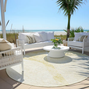 Homeroots 3' Abstract Washable Area Rug In Artichoke Green And Ivory - Perfect For Indoor And Outdoor Spaces 8' Round Polyester 586218