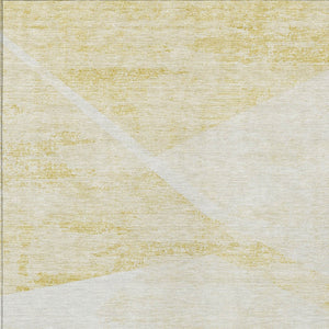 Homeroots 3' Abstract Washable Area Rug In Artichoke Green And Ivory - Perfect For Indoor And Outdoor Spaces 8' X 10' Polyester 586219