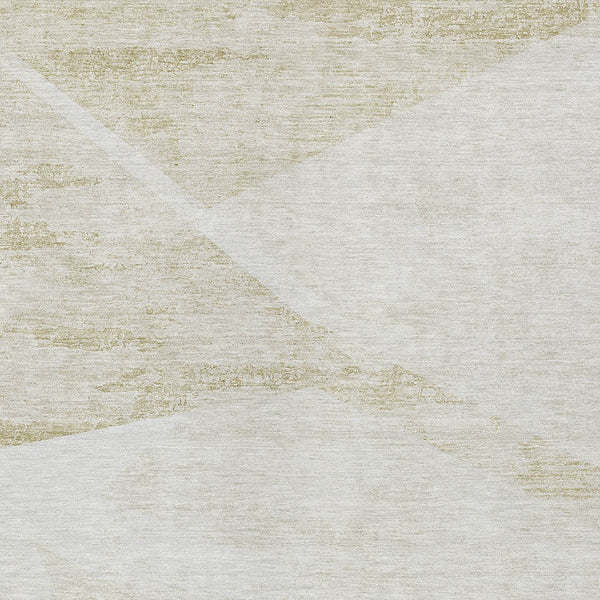 Homeroots 3' Abstract Washable Area Rug In Artichoke Green And Ivory - Perfect For Indoor And Outdoor Spaces 3' X 5' Polyester 586222