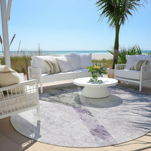 Homeroots 3' Abstract Washable Area Rug In Artichoke Green And Ivory - Perfect For Indoor And Outdoor Spaces 8' Round Polyester 586230