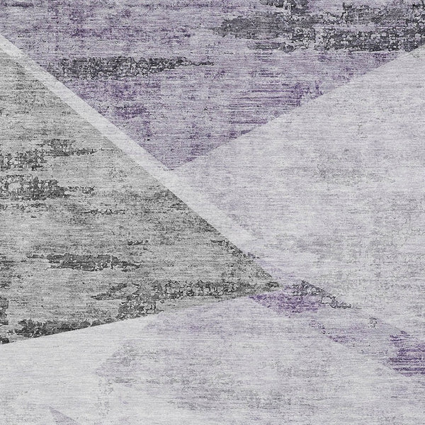 Homeroots 3' Abstract Washable Area Rug In Artichoke Green And Ivory - Perfect For Indoor And Outdoor Spaces 10' X 14' Polyester 586233