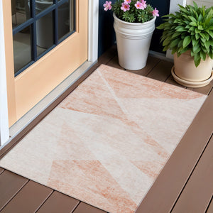 Homeroots 3' Abstract Washable Area Rug In Artichoke Green And Ivory - Perfect For Indoor And Outdoor Spaces 3' X 5' Polyester 586240