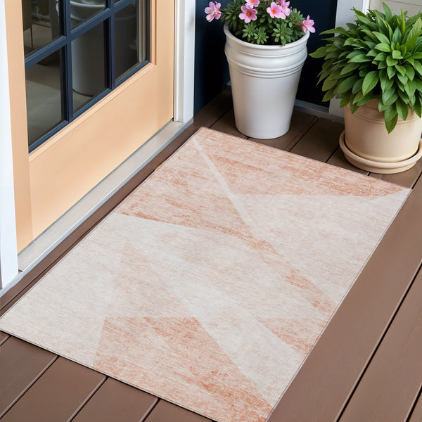 Homeroots 3' Abstract Washable Area Rug In Artichoke Green And Ivory - Perfect For Indoor And Outdoor Spaces 3' X 5' Polyester 586240