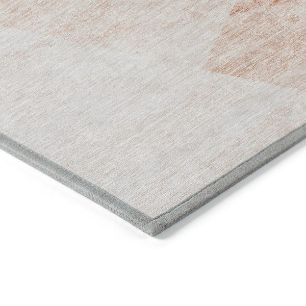 Homeroots 3' Abstract Washable Area Rug In Artichoke Green And Ivory - Perfect For Indoor And Outdoor Spaces 5' X 8' Polyester 586241