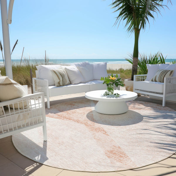 Homeroots 3' Abstract Washable Area Rug In Artichoke Green And Ivory - Perfect For Indoor And Outdoor Spaces 8' Round Polyester 586242