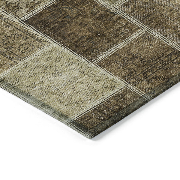 Homeroots 3' Brown Beige And Taupe Patchwork Washable Area Rug - Perfect For Indoor And Outdoor Spaces! 3' X 5' Polyester 586306