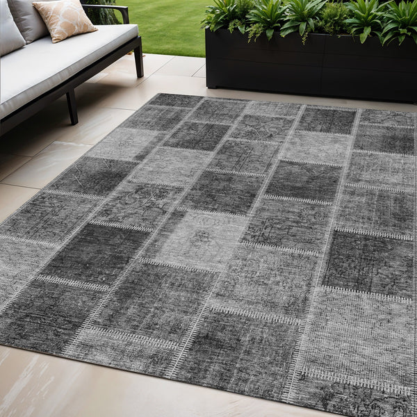 Homeroots 3' Brown Beige And Taupe Patchwork Washable Area Rug - Perfect For Indoor And Outdoor Spaces! 5' X 8' Polyester 586313