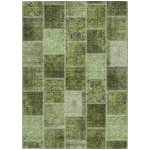 Homeroots 3' Brown Beige And Taupe Patchwork Washable Area Rug - Perfect For Indoor And Outdoor Spaces! 8' X 10' Polyester 586321