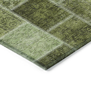 Homeroots 3' Brown Beige And Taupe Patchwork Washable Area Rug - Perfect For Indoor And Outdoor Spaces! 8' X 10' Polyester 586321