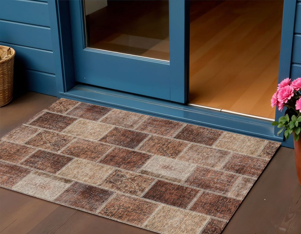 Homeroots 3' Brown Beige And Taupe Patchwork Washable Area Rug - Perfect For Indoor And Outdoor Spaces! 3' X 5' Polyester 586324