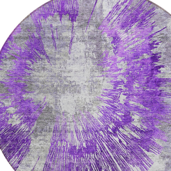 Homeroots 3' Artichoke Green Gray Charcoal Abstract Washable Area Rug For Indoor Outdoor Spaces, Durable Comfort 8' Round Polyester 586356