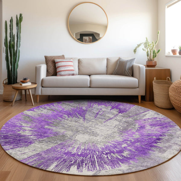 Homeroots 3' Artichoke Green Gray Charcoal Abstract Washable Area Rug For Indoor Outdoor Spaces, Durable Comfort 8' Round Polyester 586356