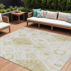 Homeroots 3' Inviting Artichoke Green Mint Ivory Moroccan Washable Area Rug For Indoor & Outdoor Spaces 10' X 14' Polyester 586455