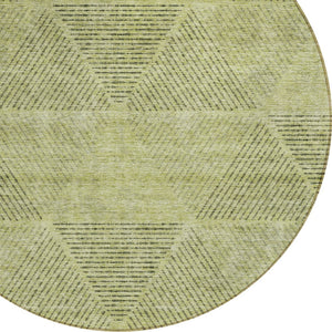 Homeroots 3' Geometric Washable Indoor Outdoor Area Rug In Artichoke And Fern Green For Stylish Spaces 8' Round Polyester 586488
