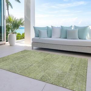Homeroots 3' Geometric Washable Indoor Outdoor Area Rug In Artichoke And Fern Green For Stylish Spaces 10' X 14' Polyester 586491