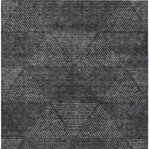 Homeroots 3' Geometric Washable Indoor Outdoor Area Rug In Artichoke And Fern Green For Stylish Spaces 10' X 14' Polyester 586509