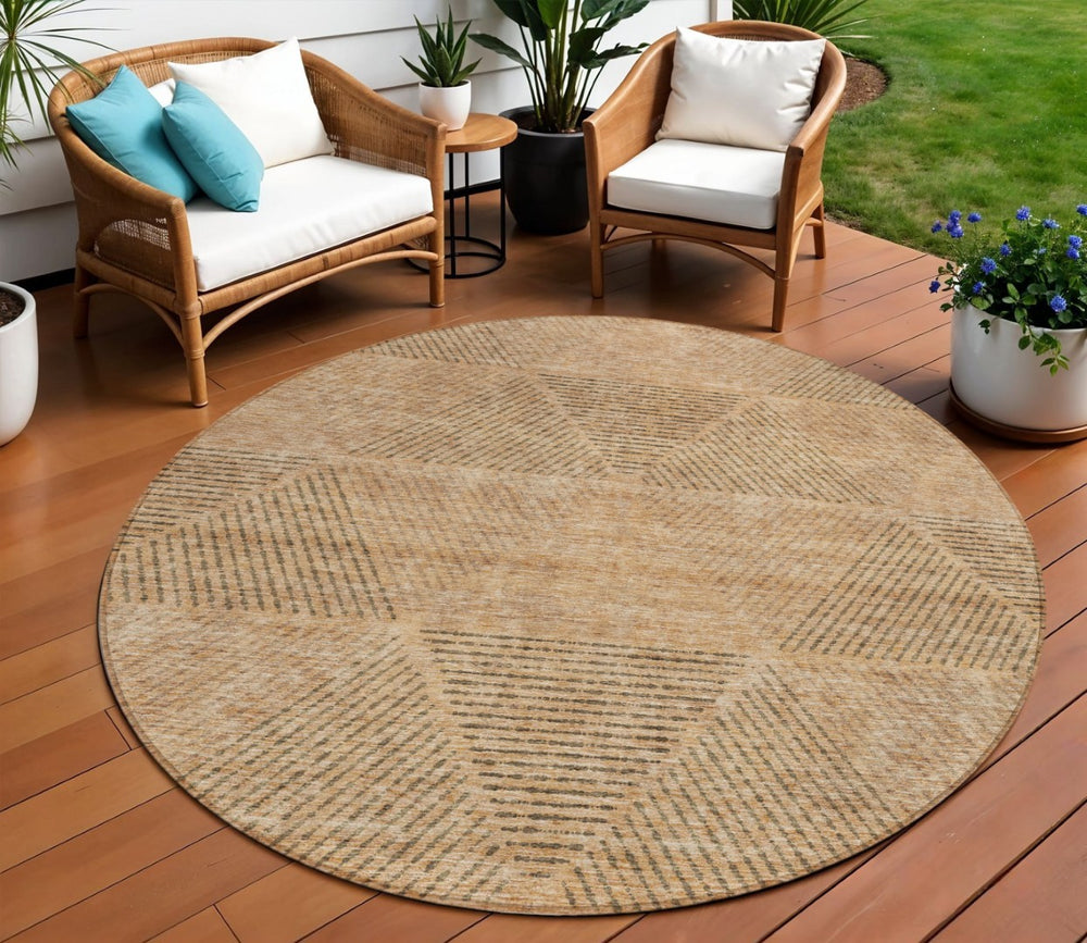 HomeRoots 5' Copper Brown and Terra Cotta Geometric Area Rug – Stylish, Washable, Durable for Indoor/Outdoor Use 8' Round 586512