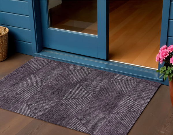 Homeroots 3' Geometric Washable Indoor Outdoor Area Rug In Artichoke And Fern Green For Stylish Spaces 3' X 5' Polyester 586516