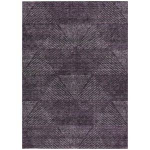 Homeroots 3' Geometric Washable Indoor Outdoor Area Rug In Artichoke And Fern Green For Stylish Spaces 5' X 8' Polyester 586517