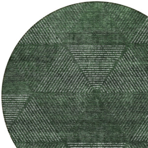 Homeroots 3' Geometric Washable Indoor Outdoor Area Rug In Artichoke And Fern Green For Stylish Spaces 8' Round Polyester 586524