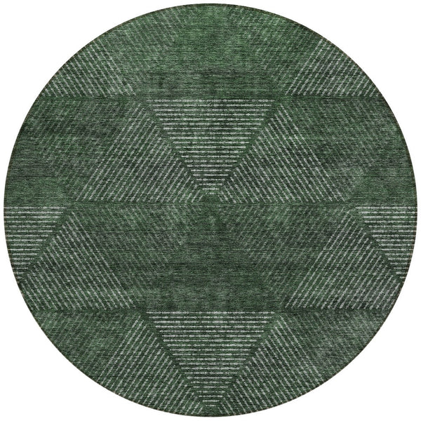 Homeroots 3' Geometric Washable Indoor Outdoor Area Rug In Artichoke And Fern Green For Stylish Spaces 8' Round Polyester 586524