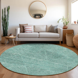 Homeroots 3' Geometric Washable Indoor Outdoor Area Rug In Artichoke And Fern Green For Stylish Spaces 8' Round Polyester 586536