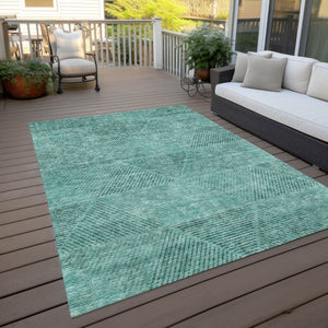 Homeroots 3' Geometric Washable Indoor Outdoor Area Rug In Artichoke And Fern Green For Stylish Spaces 8' X 10' Polyester 586537