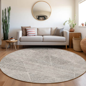 Homeroots 3' Geometric Washable Indoor Outdoor Area Rug In Artichoke And Fern Green For Stylish Spaces 8' Round Polyester 586542