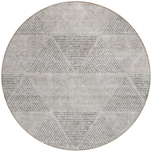 Homeroots 3' Geometric Washable Indoor Outdoor Area Rug In Artichoke And Fern Green For Stylish Spaces 8' Round Polyester 586542