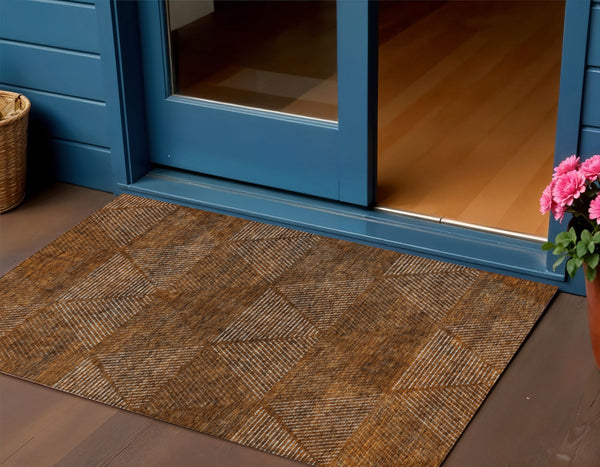 Homeroots 3' Geometric Washable Indoor Outdoor Area Rug In Artichoke And Fern Green For Stylish Spaces 3' X 5' Polyester 586546